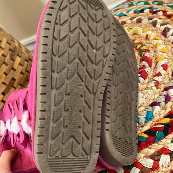 UGG Pink Suede Bow Boots - Picture 5 of 6